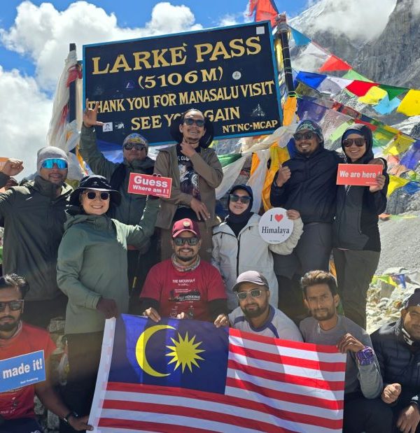 manaslu circuit trekking