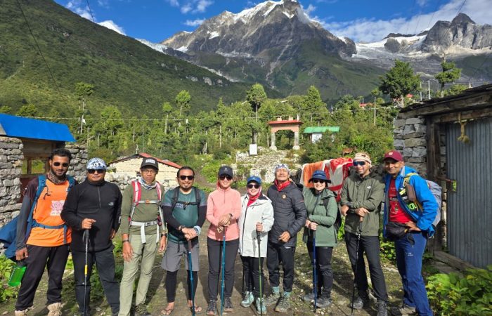 annapurna circuit vs manaslu circuit