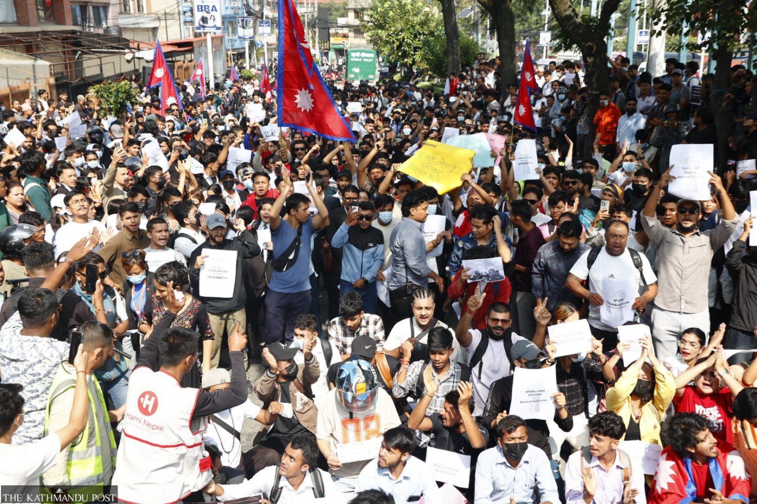 is trekking in nepal safe in 2025